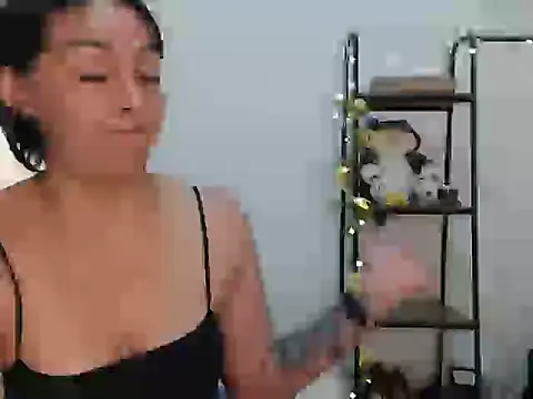 Snapshot of camii_7 chatting on January 29, 2025, 10:43 pm camii 7 online show from January 29, 2025, 10:43 pm