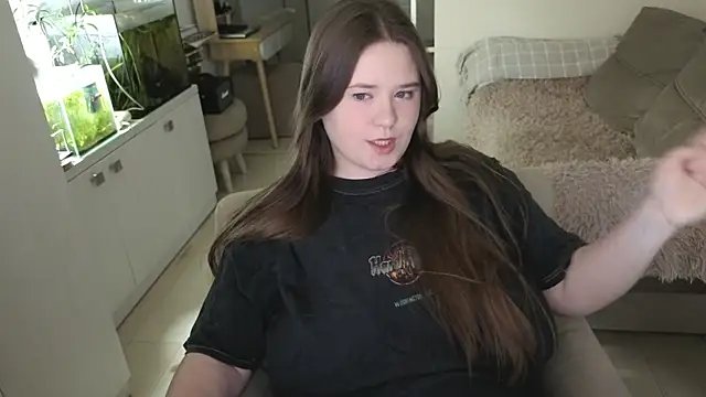 Snapshot of remirann_ chatting on April 4, 2026, 3:42 pm remirann online show from April 4, 2026, 3:42 pm