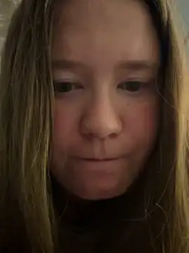 Snapshot of remirann_ chatting on June 19, 2026, 12:20 pm remirann online show from June 19, 2026, 12:20 pm