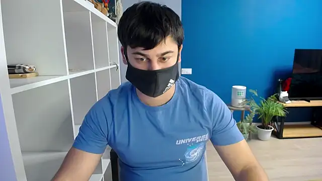 Snapshot of Tomguys chatting on February 2, 2025, 3:39 pm Tomguys online show from February 2, 2025, 3:39 pm