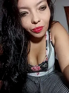 Melanymartinez105 online show from November 2, 2025, 2:58 am