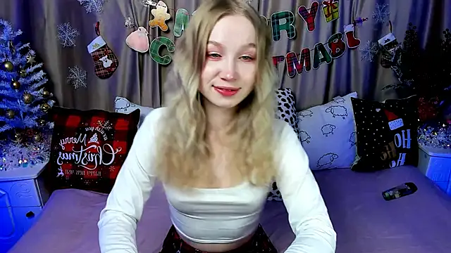 Snapshot of LilyStarlight chatting on December 29, 2024, 3:22 am LilyStarlight online show from December 29, 2024, 3:22 am