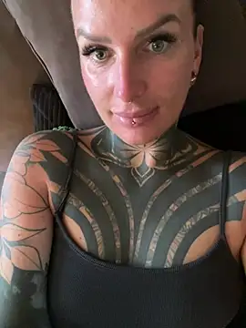 InkedBiitch online show from July 12, 2026, 7:05 pm