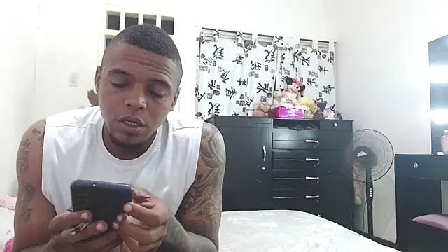 Snapshot of hot_and_naughty_latin chatting on February 20, 2025, 10:59 am hot and naughty latin online show from February 20, 2025, 10:59 am