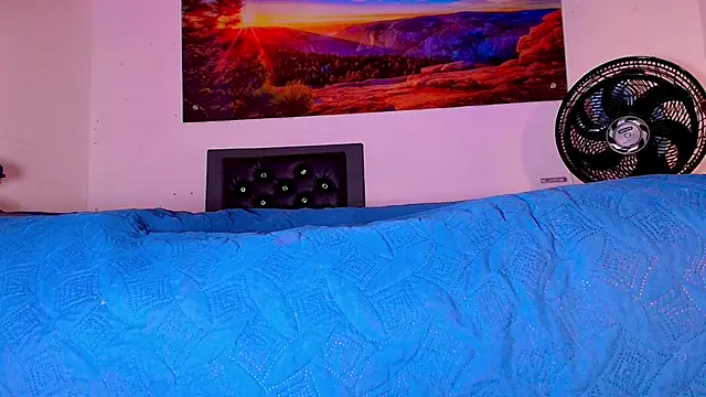  ebony-queen  online show from September 29, 2025, 11:59 am