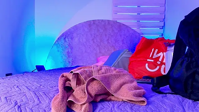  ebony-queen  online show from November 26, 2025, 12:06 pm