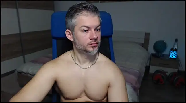 RobbyShawz online show from December 10, 2024, 6:01 am