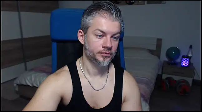 RobbyShawz online show from December 18, 2024, 9:47 am
