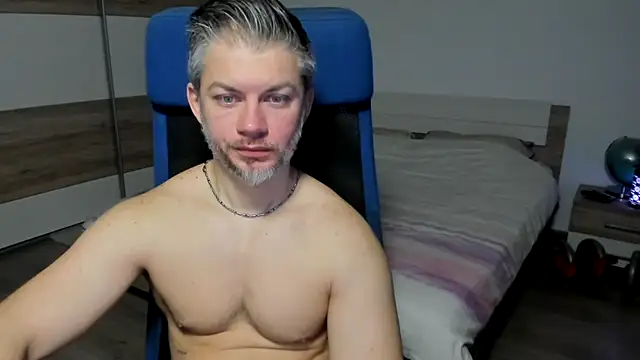 RobbyShawz online show from February 3, 2025, 6:13 am