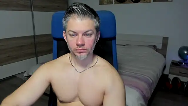 RobbyShawz online show from February 7, 2025, 6:03 am
