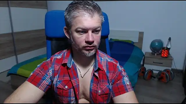 RobbyShawz online show from October 12, 2025, 5:17 am