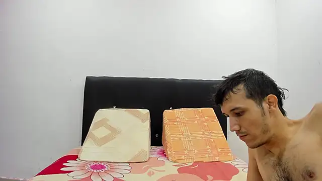 Andrewandzoe online show from October 14, 2025, 12:55 am