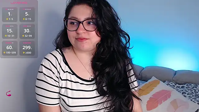 Snapshot of sofix__ chatting on November 18, 2025, 6:56 pm sofix online show from November 18, 2025, 6:56 pm