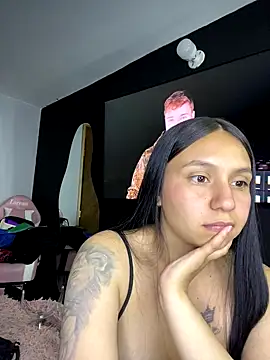 Snapshot of Lorena__ chatting on September 12, 2025, 4:23 am Lorena online show from September 12, 2025, 4:23 am