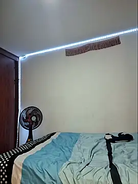 Natashariley1 online show from January 8, 2025, 11:10 am