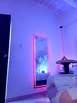 MariaPau 83 online show from February 21, 2025, 4:26 pm