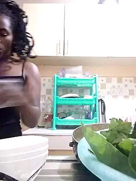  cutemelania online show from February 3, 2025, 5:24 pm