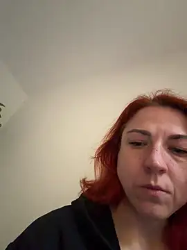 Snapshot of Nikky_Divine chatting on March 1, 2026, 6:37 am Nikky Divine online show from March 1, 2026, 6:37 am