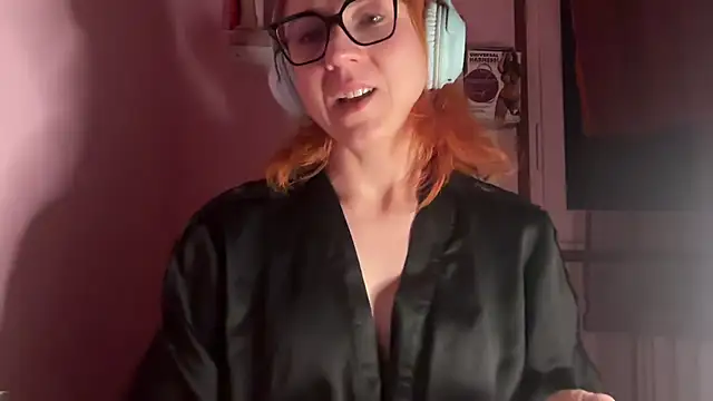 Snapshot of Nikky_Divine chatting on March 21, 2026, 1:54 am Nikky Divine online show from March 21, 2026, 1:54 am