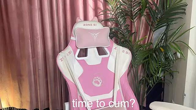 Snapshot of 01_lili_01 chatting on September 30, 2025, 10:09 am 01 lili 01 online show from September 30, 2025, 10:09 am