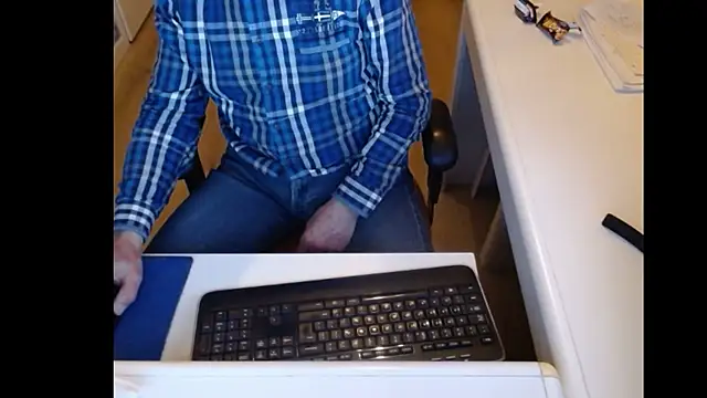 Snapshot of dutchpornking chatting on January 18, 2025, 5:59 pm dutchpornking online show from January 18, 2025, 5:59 pm