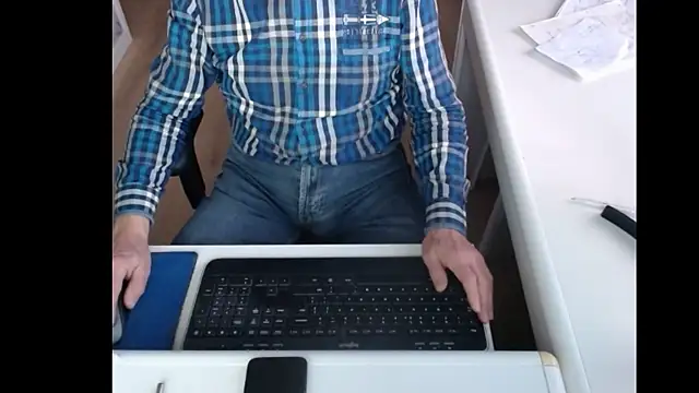 Snapshot of dutchpornking chatting on January 21, 2025, 7:58 am dutchpornking online show from January 21, 2025, 7:58 am