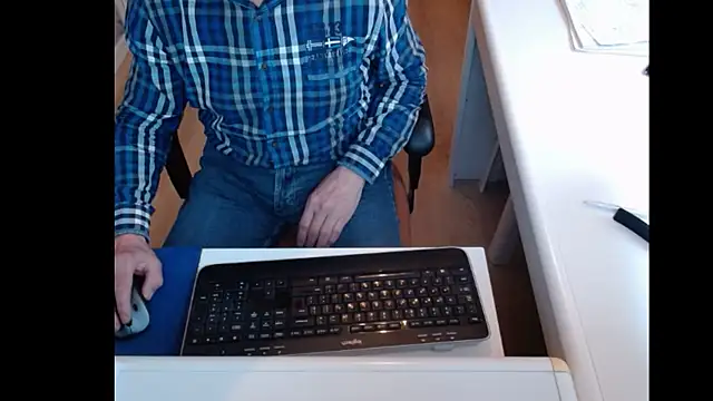 Snapshot of dutchpornking chatting on January 21, 2025, 11:24 am dutchpornking online show from January 21, 2025, 11:24 am
