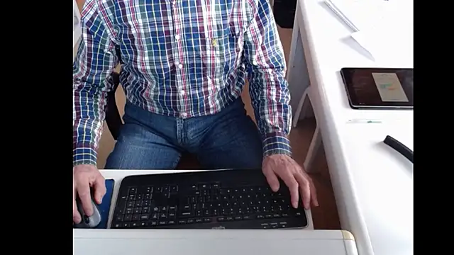 Snapshot of dutchpornking chatting on January 22, 2025, 8:40 am dutchpornking online show from January 22, 2025, 8:40 am