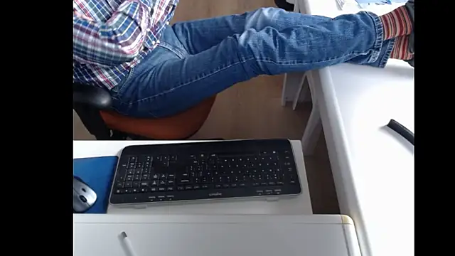 Snapshot of dutchpornking chatting on January 26, 2025, 11:17 am dutchpornking online show from January 26, 2025, 11:17 am