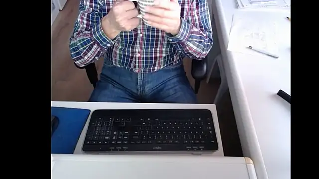Snapshot of dutchpornking chatting on January 28, 2025, 7:53 am dutchpornking online show from January 28, 2025, 7:53 am