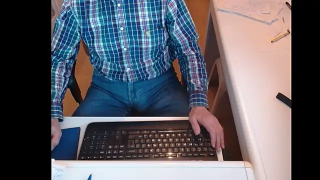 Snapshot of dutchpornking chatting on January 29, 2025, 4:41 pm dutchpornking online show from January 29, 2025, 4:41 pm