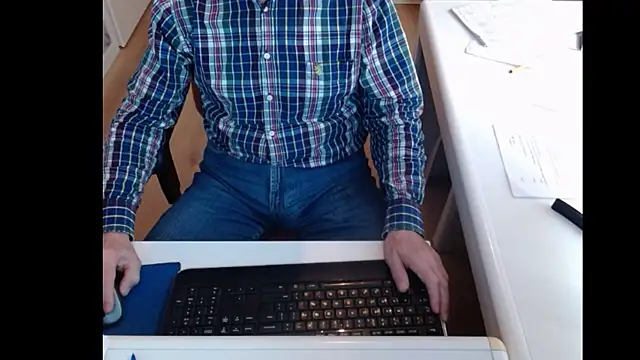 Snapshot of dutchpornking chatting on February 2, 2025, 9:19 am dutchpornking online show from February 2, 2025, 9:19 am
