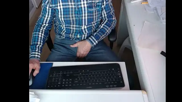 Snapshot of dutchpornking chatting on February 4, 2025, 4:50 pm dutchpornking online show from February 4, 2025, 4:50 pm