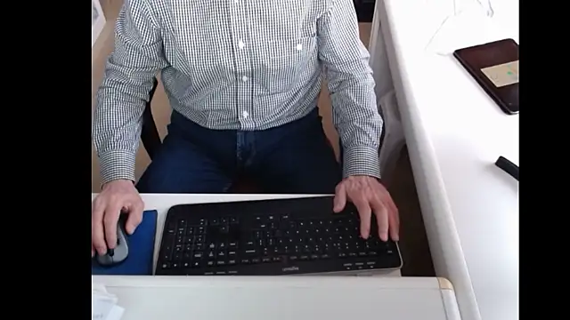 Snapshot of dutchpornking chatting on February 5, 2025, 8:54 am dutchpornking online show from February 5, 2025, 8:54 am