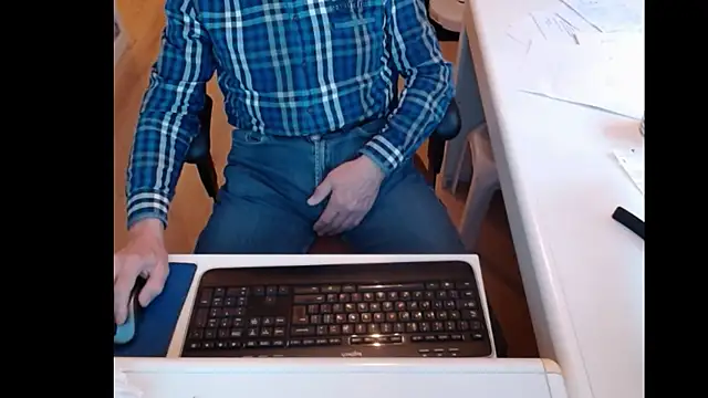 Snapshot of dutchpornking chatting on February 6, 2025, 12:05 pm dutchpornking online show from February 6, 2025, 12:05 pm