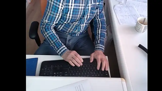 Snapshot of dutchpornking chatting on February 8, 2025, 7:59 am dutchpornking online show from February 8, 2025, 7:59 am