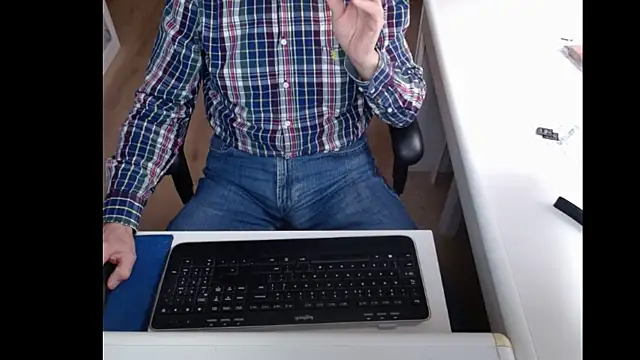 Snapshot of dutchpornking chatting on February 27, 2025, 11:20 am dutchpornking online show from February 27, 2025, 11:20 am