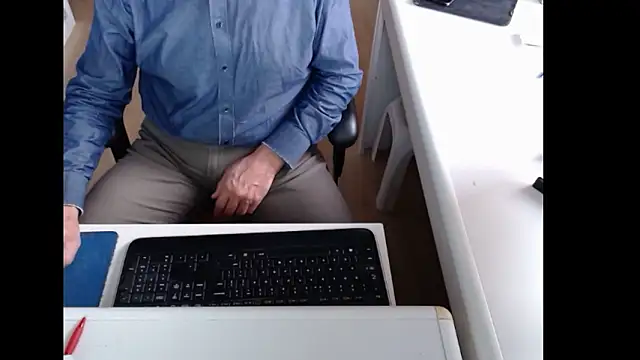 Snapshot of dutchpornking chatting on February 1, 2026, 8:02 am dutchpornking online show from February 1, 2026, 8:02 am