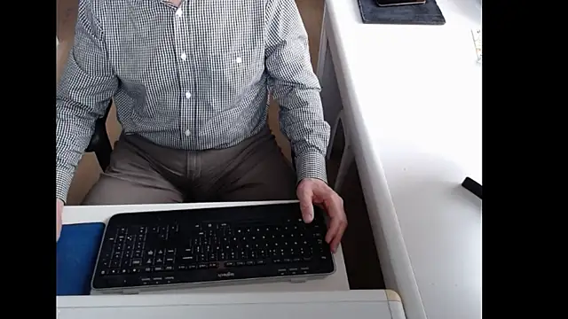 dutchpornking online show from May 8, 2026, 6:08 am
