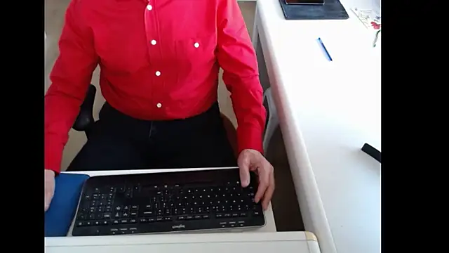 dutchpornking online show from May 16, 2026, 5:37 am