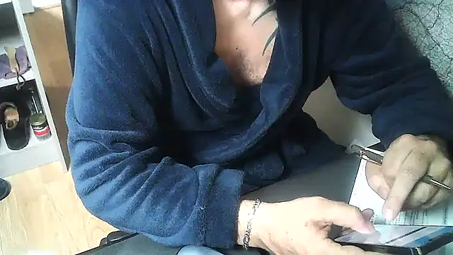 DUDURAxh online show from November 19, 2025, 8:03 am