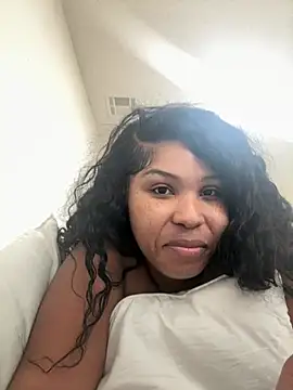 XxxItaliaBlue online show from March 6, 2026, 6:37 pm