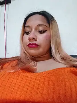 Snapshot of PokeGirld chatting on February 26, 2026, 5:17 am PokeGirld online show from February 26, 2026, 5:17 am