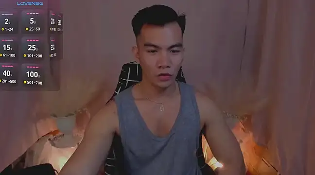 Snapshot of 000batman000 chatting on December 10, 2024, 1:33 pm 000batman000 online show from December 10, 2024, 1:33 pm