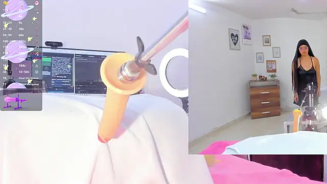 sofi velez online show from September 22, 2025, 5:26 pm