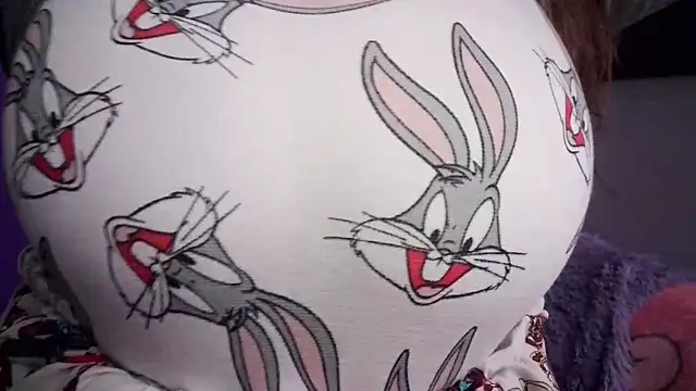 Snapshot of AnnyelinnaLove chatting on January 7, 2026, 4:04 am AnnyelinnaLove online show from January 7, 2026, 4:04 am