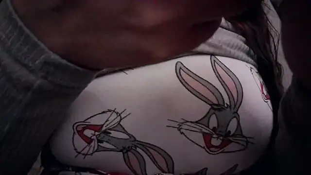 Snapshot of AnnyelinnaLove chatting on February 1, 2026, 6:45 am AnnyelinnaLove online show from February 1, 2026, 6:45 am