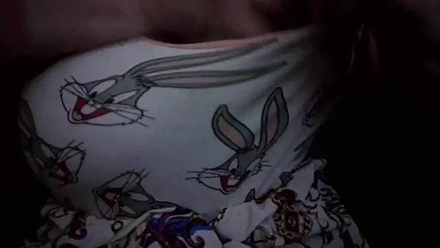 Snapshot of AnnyelinnaLove chatting on February 1, 2026, 6:50 pm AnnyelinnaLove online show from February 1, 2026, 6:50 pm