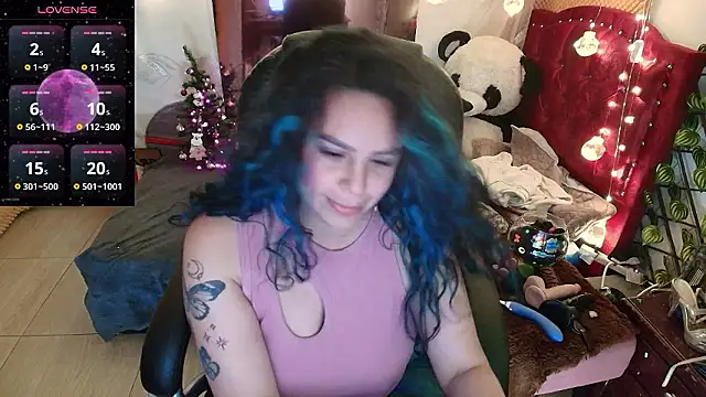 Snapshot of elektra_32 chatting on December 5, 2024, 7:05 am elektra 32 online show from December 5, 2024, 7:05 am
