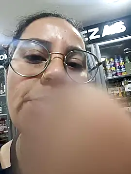 elektra 32 online show from November 10, 2025, 4:17 pm